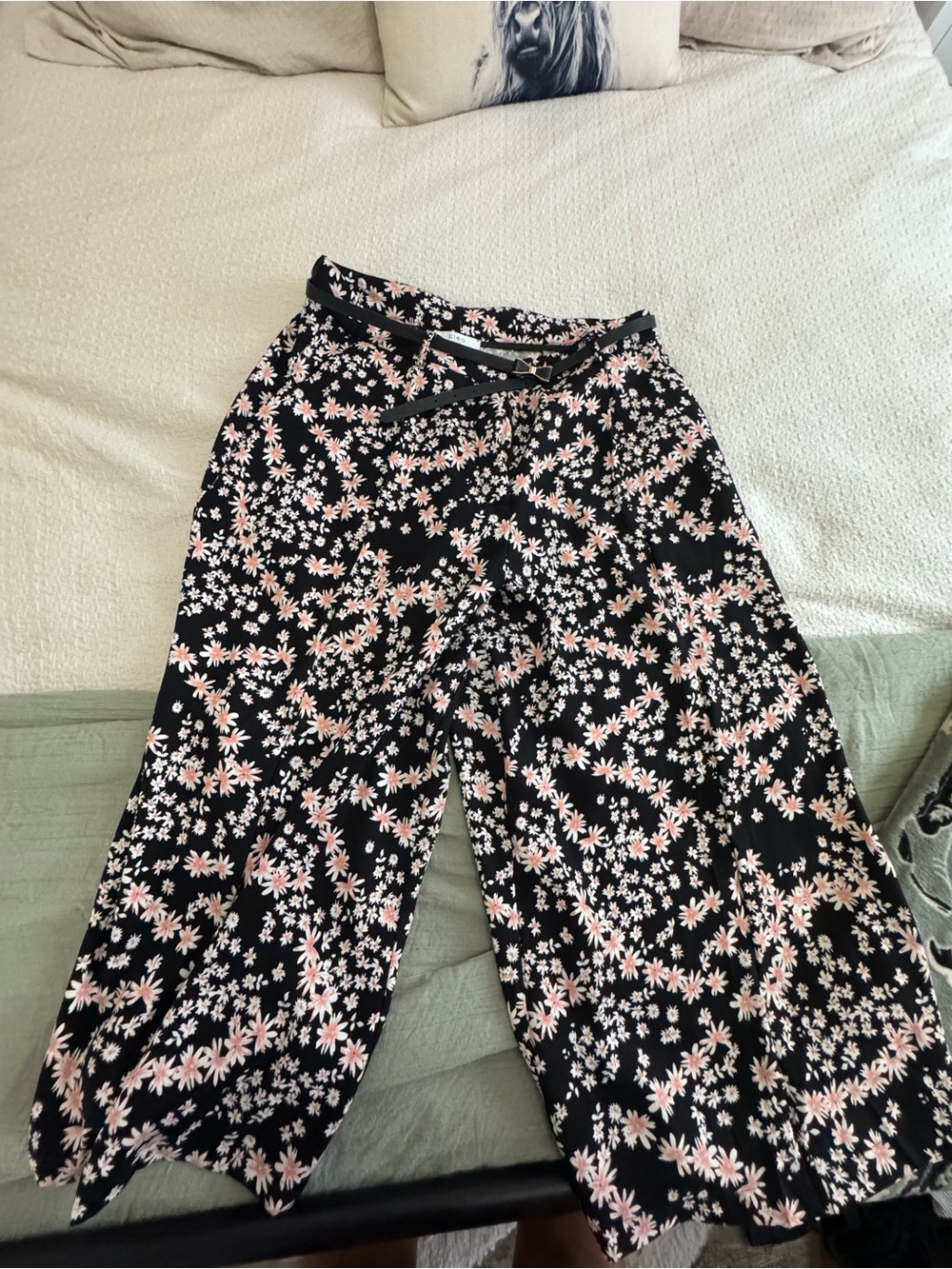 cleo Black Cropped Floral Wide-Leg Pants
